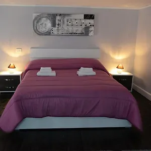 La Torretta Chiaia Nocleg ze śniadaniem Neapol
